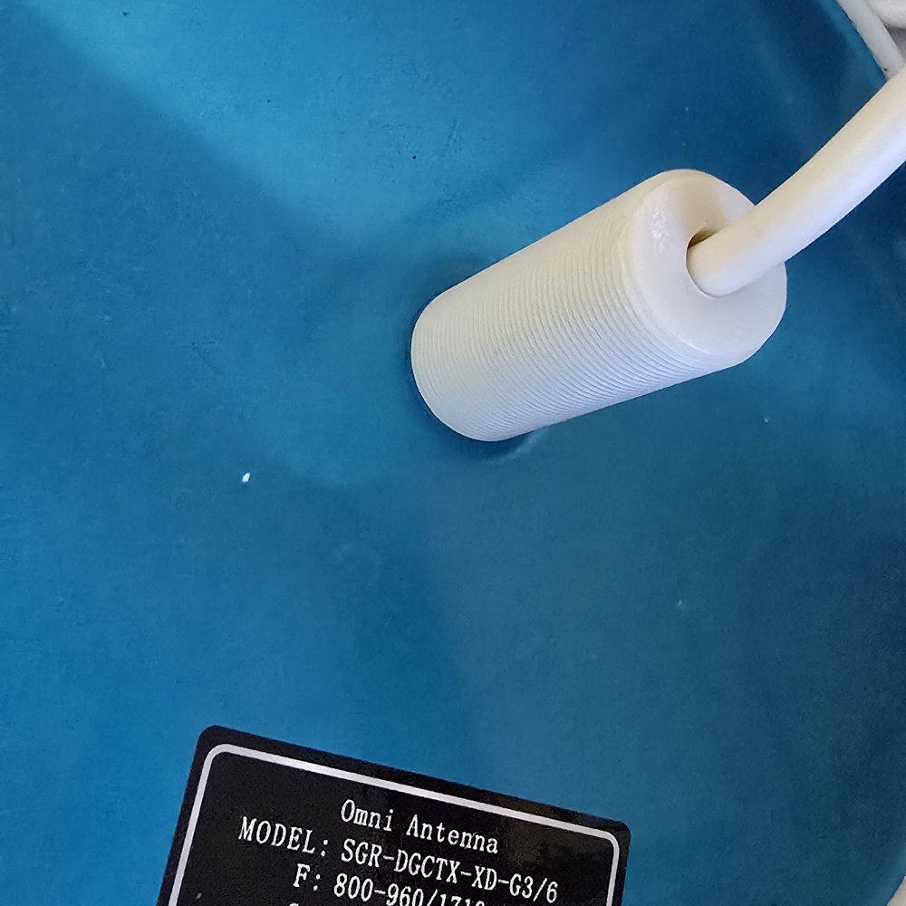 Gray Networking Antenna - Picture 2 of 7